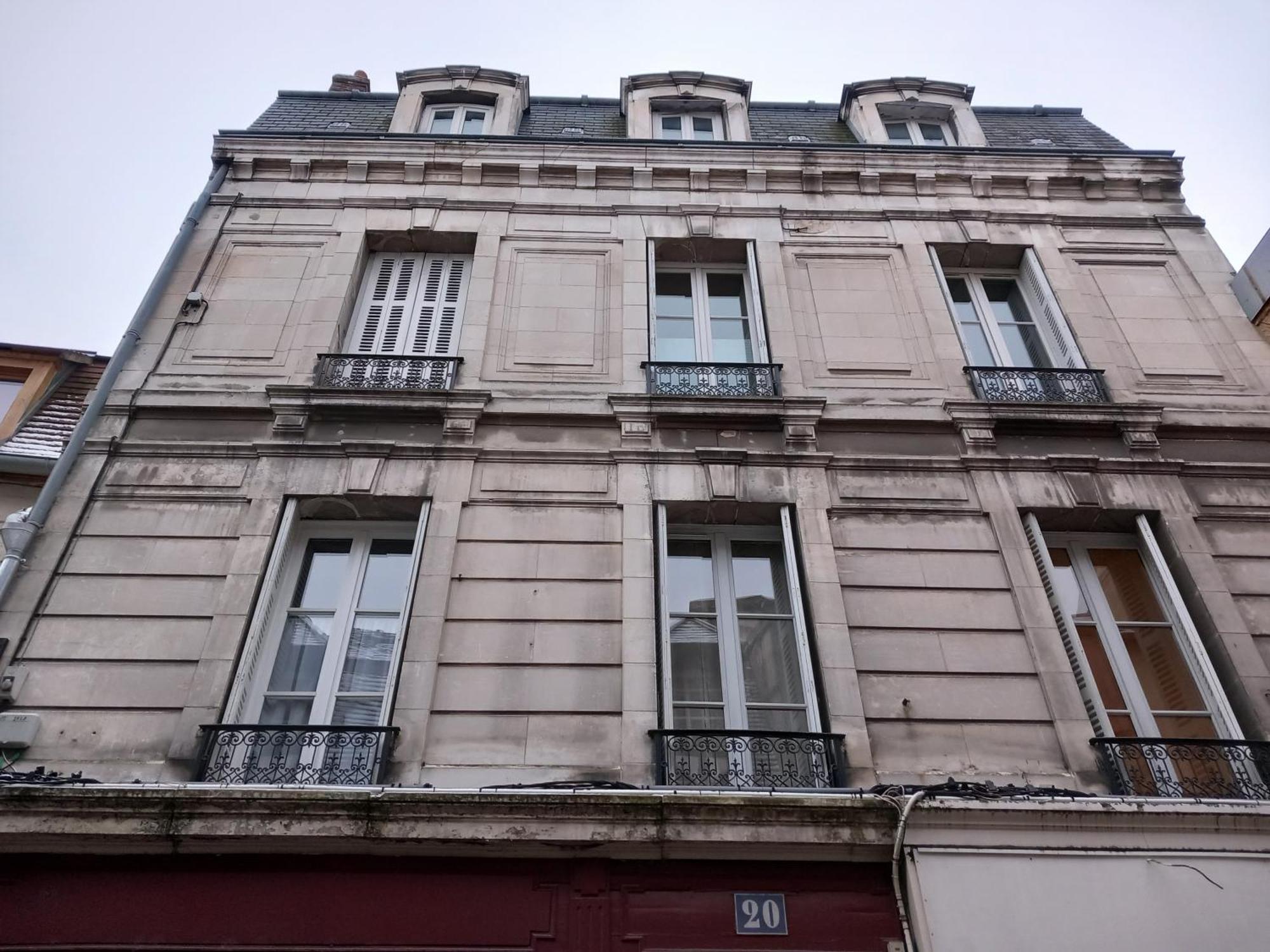 Passage de l'Horloge Appartement Auxerre Buitenkant foto